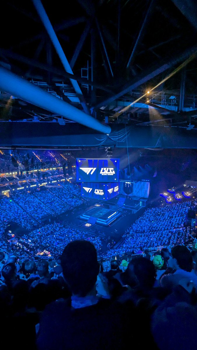 Melannie tweet media