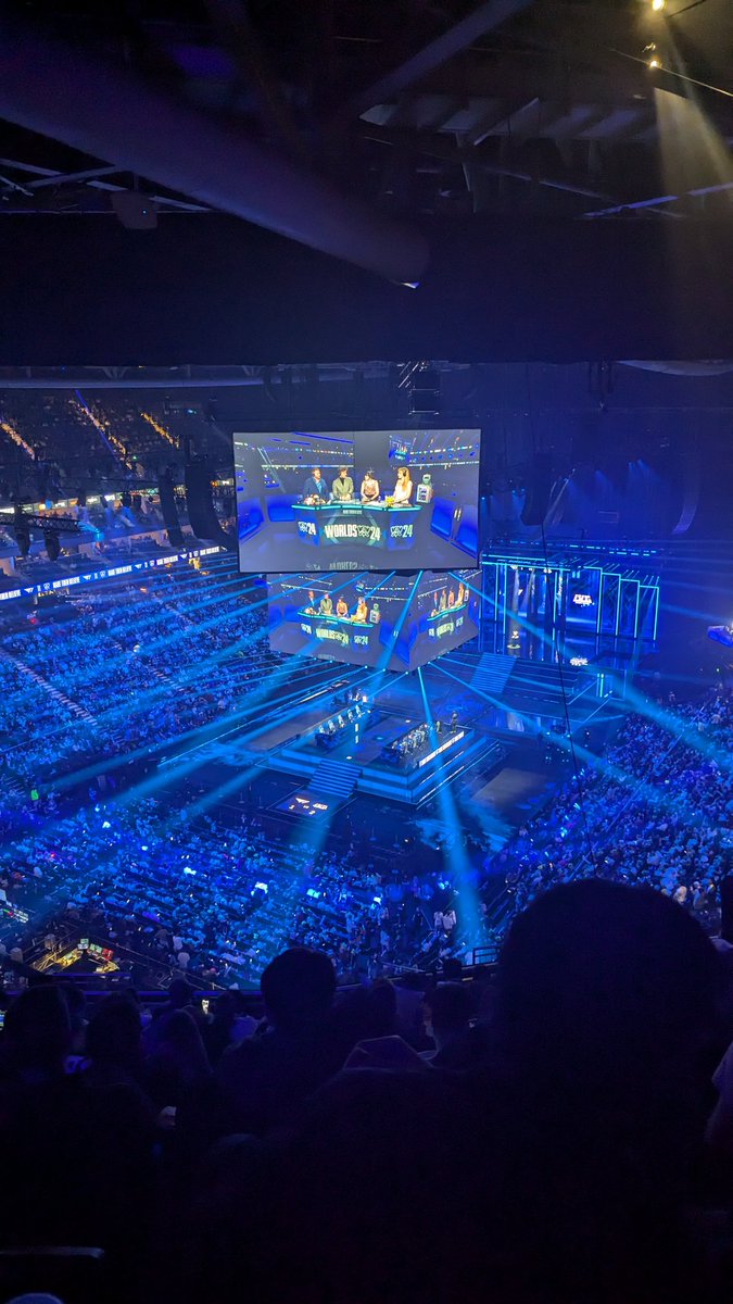 Melannie tweet media