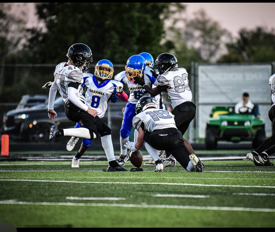 Braylen_w1's tweet image. 8th grade football pictures🏈