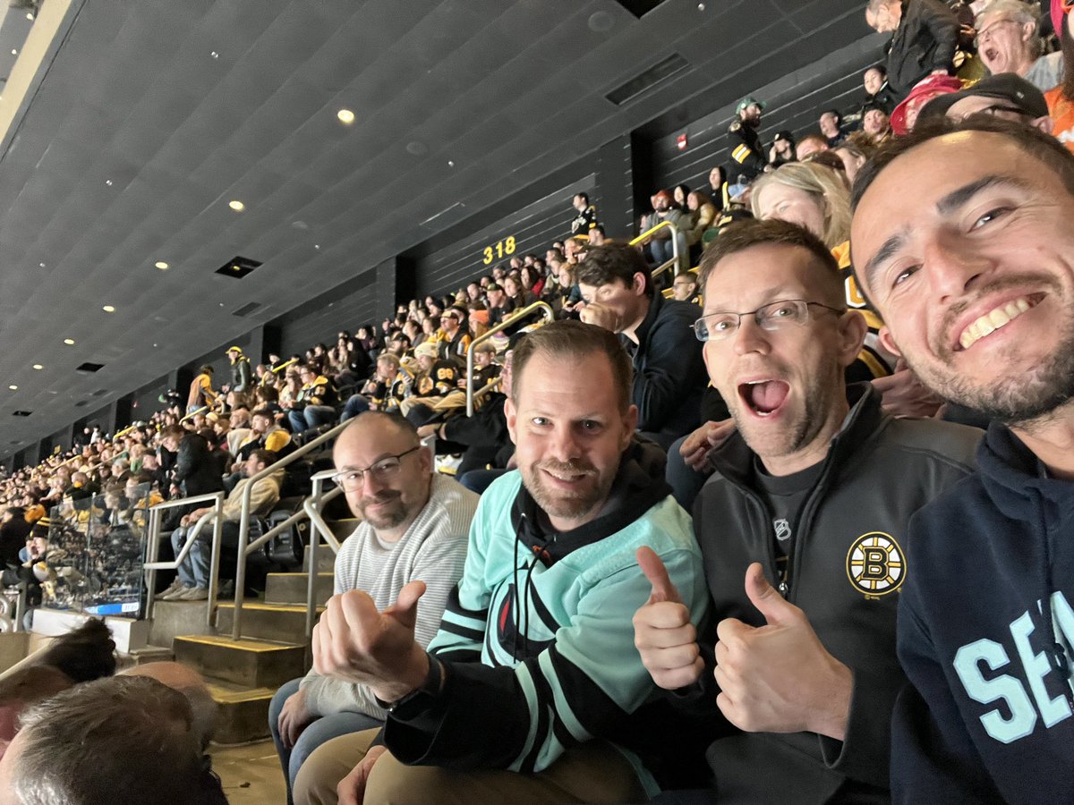 Mediocre <a href="/SeattleKraken/">Seattle Kraken</a> hockey tonight but great company!