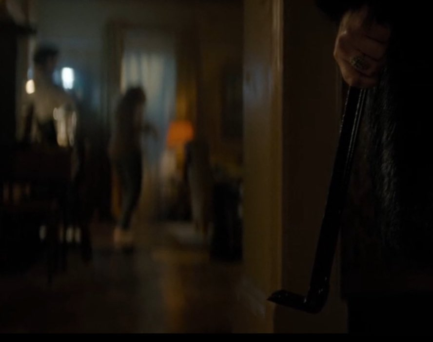 cinemaclt's tweet image. Tá chegando a hora de um novo episódio de #pinguim ser liberado na @StreamMaxBR, mal vejo a hora de saber o que a doidona das ideias da Sofia Falcone vai fazer com esse pé de cabra.