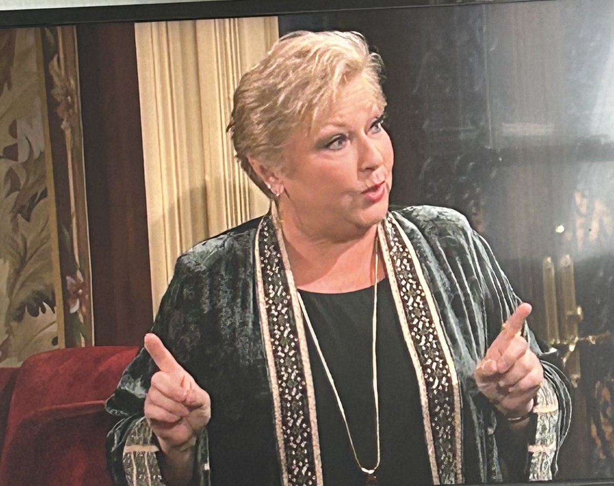 Melissa Poklemba tweet media