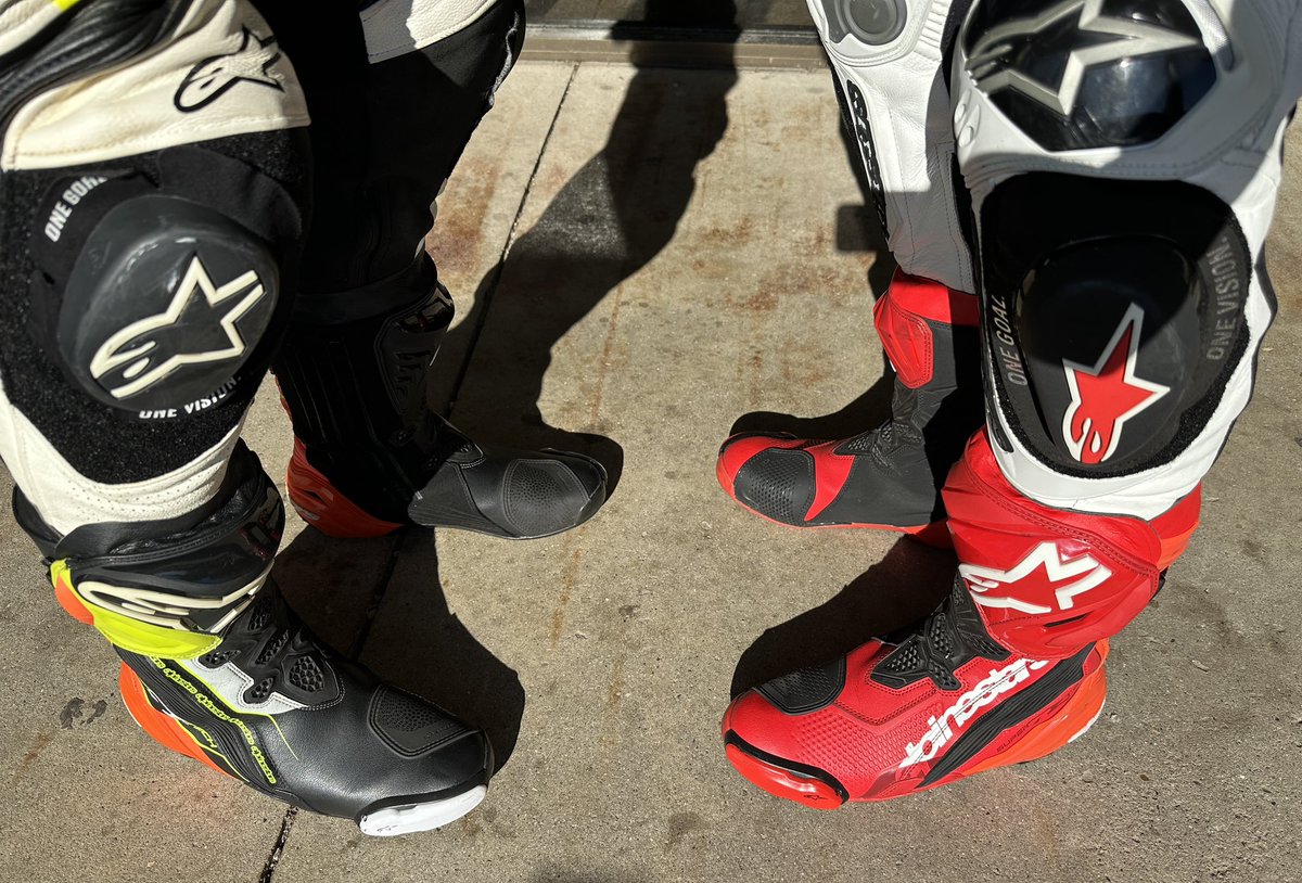When two leather race-suit bikers meet up at a park 😈 with @daxpup25 
#GearFetish #Alpinestars #Supertech