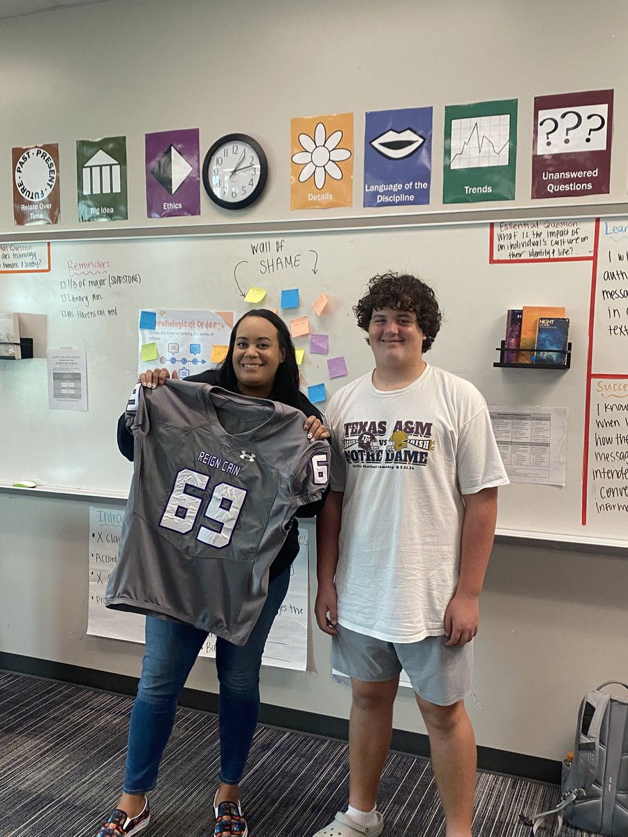 Ryan Worrell (@ryantworrell) on Twitter photo Happy teacher appreciation week
Thank you <a href="/MrsCouteeKCHS/">Megan Coutee</a> for being such an amazing teacher
#cultureofcommitment
<a href="/KLEINCAINFB/">Klein Cain Football</a> Happy teacher appreciation week
Thank you <a href="/MrsCouteeKCHS/">Megan Coutee</a> for being such an amazing teacher
#cultureofcommitment
<a href="/KLEINCAINFB/">Klein Cain Football</a>