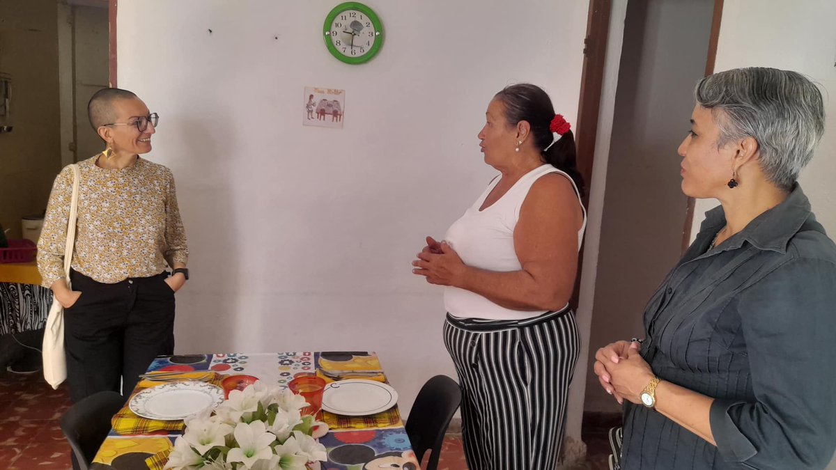 care_cuba's tweet photo. Parte del equipo de #CAREenCuba visitó la Escuela Especial Julio Antonio Mella en Santa Cruz del Sur, Mayabeque, para monitorear la implementación de un donativo con fondos de la Embajada de Polonia en #Cuba. https://t.co/pWAGryd4Cp