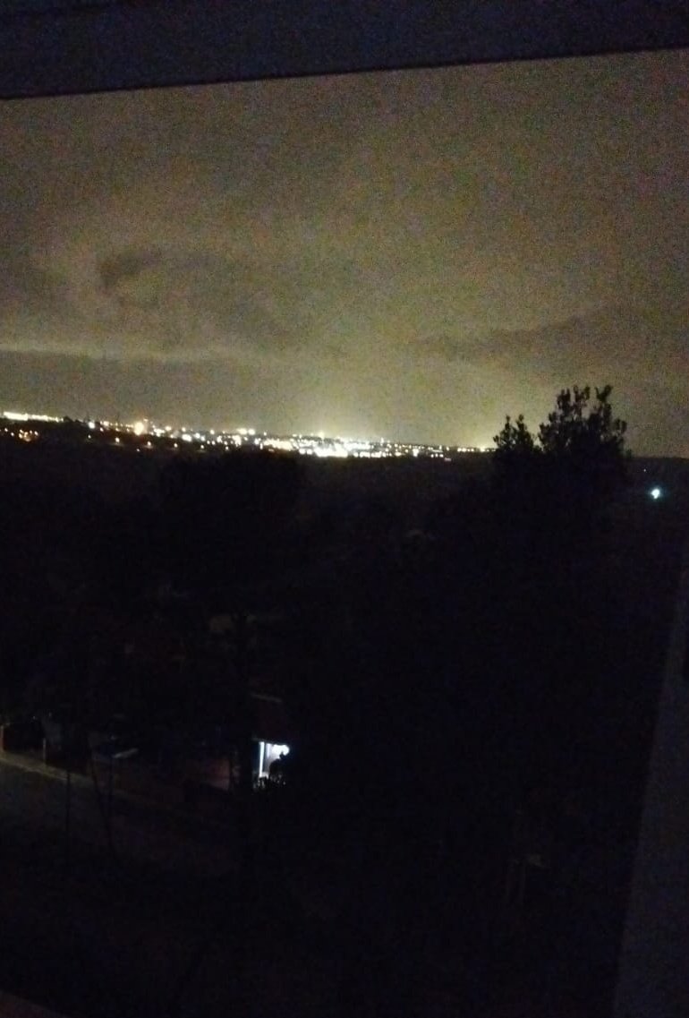 Catarrao1's tweet photo. Mi hermana desde Sant Salvador, Tarragona. Se acaba de ir la luz en la calle. #Tarragona #Dana https://t.co/WJuI99ZWvr
