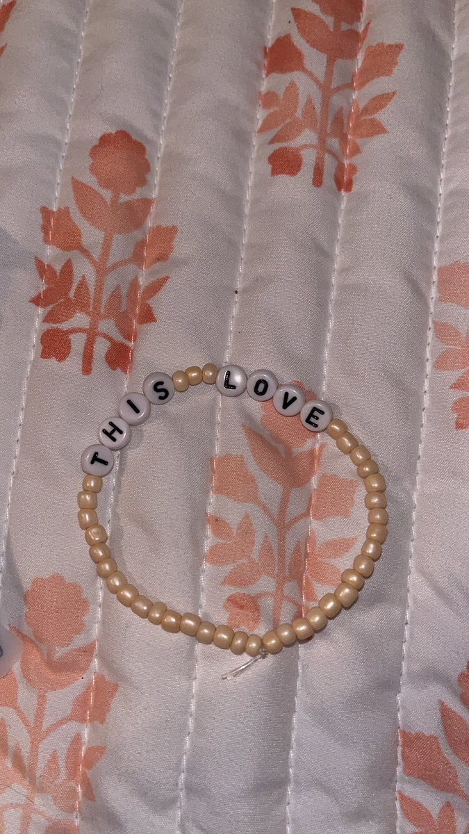 Jorik1116's tweet photo. Whoever gave me this bracelet last night had no clue it would be the surprise song! So thank you! #IndyTSTheErasTour #Indynight2 https://t.co/HQ0LIp0V2H