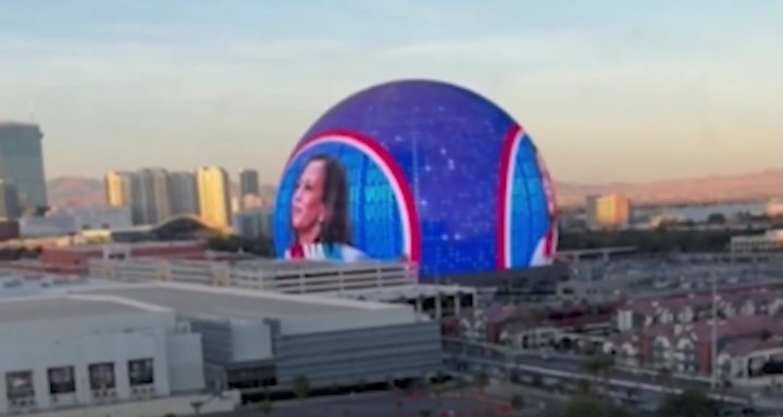ramos4ny's tweet photo. The Sphere (LAS VEGAS)!Promoting Kamala Harris 24/7!!!

https://t.co/bbANF9IAyH https://t.co/gBPtWejTrQ