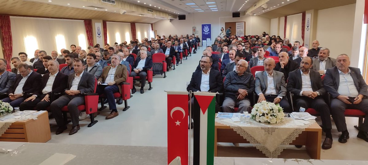 EHAD 34.Bölge ve Şube Başkanları Toplantısı İst./Pendik'te icra edildi.Toplantımıza katılımlarından dolayı DİB. Din Hizmetleri Genel Müdürü Şaban Kondi Bey'e,DİB Akademi Daire Bşk.larına,Pendik ilçe müftümüze teşekkür ederiz.

 <a href="/ehadgm/">EHAD</a>
<a href="/ehadgm_kadinlar/">EHAD Genel Merkez Kadınlar Komisyonu</a> 
<a href="/diyanetbasin/">T.C. Diyanet İşleri Başkanlığı</a> 
<a href="/DiyanetTV/">Diyanet TV</a>