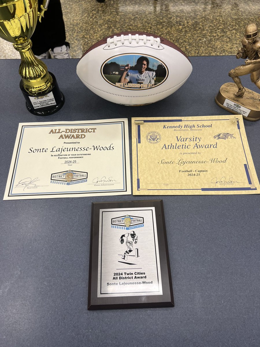 Sonte Lajeunesse tweet media