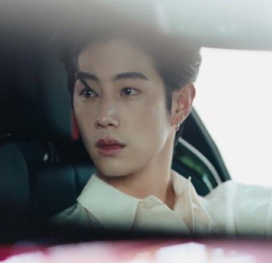 lookkademark_'s tweet photo. เราก็รักมาร์คต้วนไม่แพ้ใครเหมือนกัน ต่อให้จะหวีดใครก็ตาม มาร์คต้วนก็ยังคงเป็นที่หนึ่งสำหรับเราเสมอ เราไม่ได้รักเค้าน้อยไปกว่าคุณหรอกนะ 

@marktuan #MarkTuan https://t.co/AimuqLWz7t