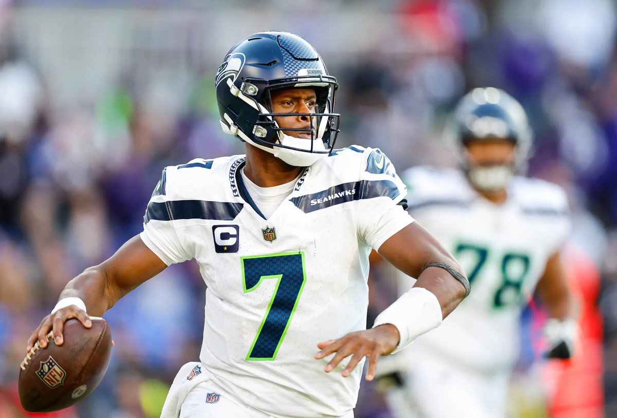 TodaySeahawks's tweet photo. The Seahawks offensive line:

-  Bradford leads all guards in sacks (6) and penalties (9).

- Forsythe missed 2 weeks and STILL leads the NFL in pressures allowed (35).

- Run game averaging 2.5 YPC since week 6.

- 7 sacks allowed

Geno Smith leads the NFL in passing yards. https://t.co/PNY12A1moG