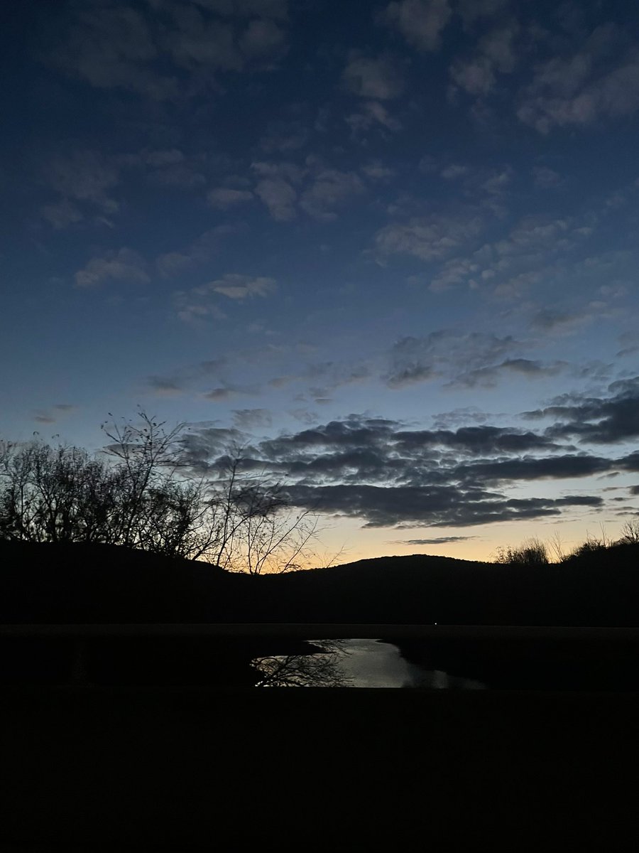 FrumpyWord04731's tweet image. 