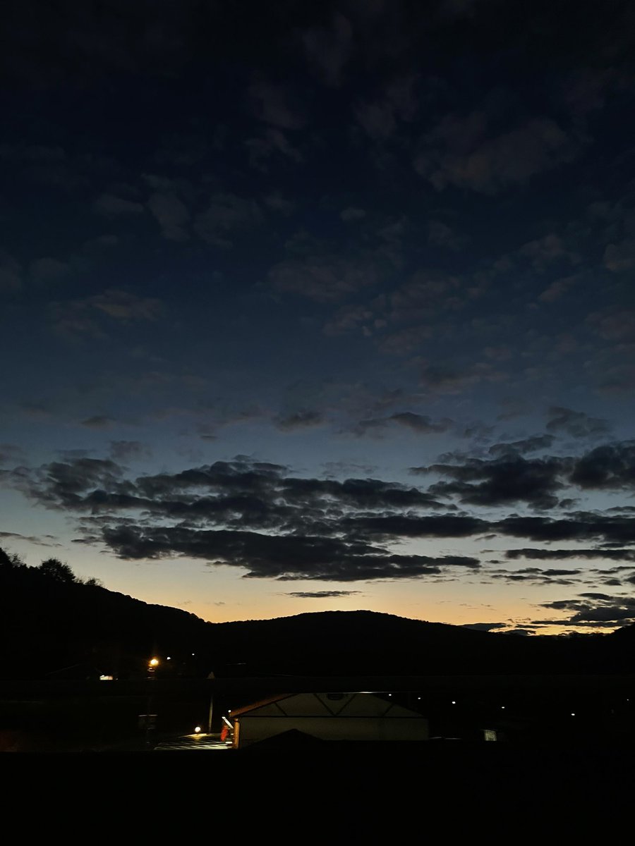 FrumpyWord04731's tweet image. 