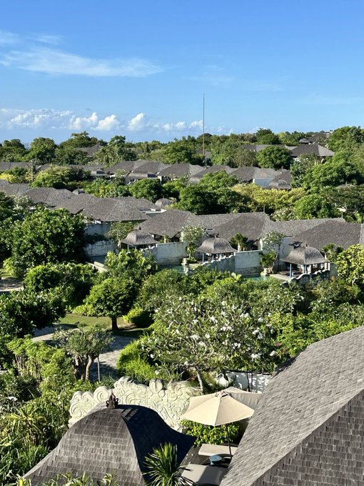 バリ島の町,先走ってますね