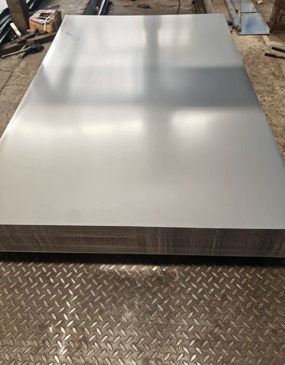 ZShenbao63207's tweet image. Galvanized plates of various thicknesses are on sale.
Flat surface without scratches
Qualified for export 
Newlota specialize in: Stainless plate (brushed, mirror, film), electrogalvanized plate, cold/hot rolled plate, aluminum plate, copper plate,etc.
#metalexport
