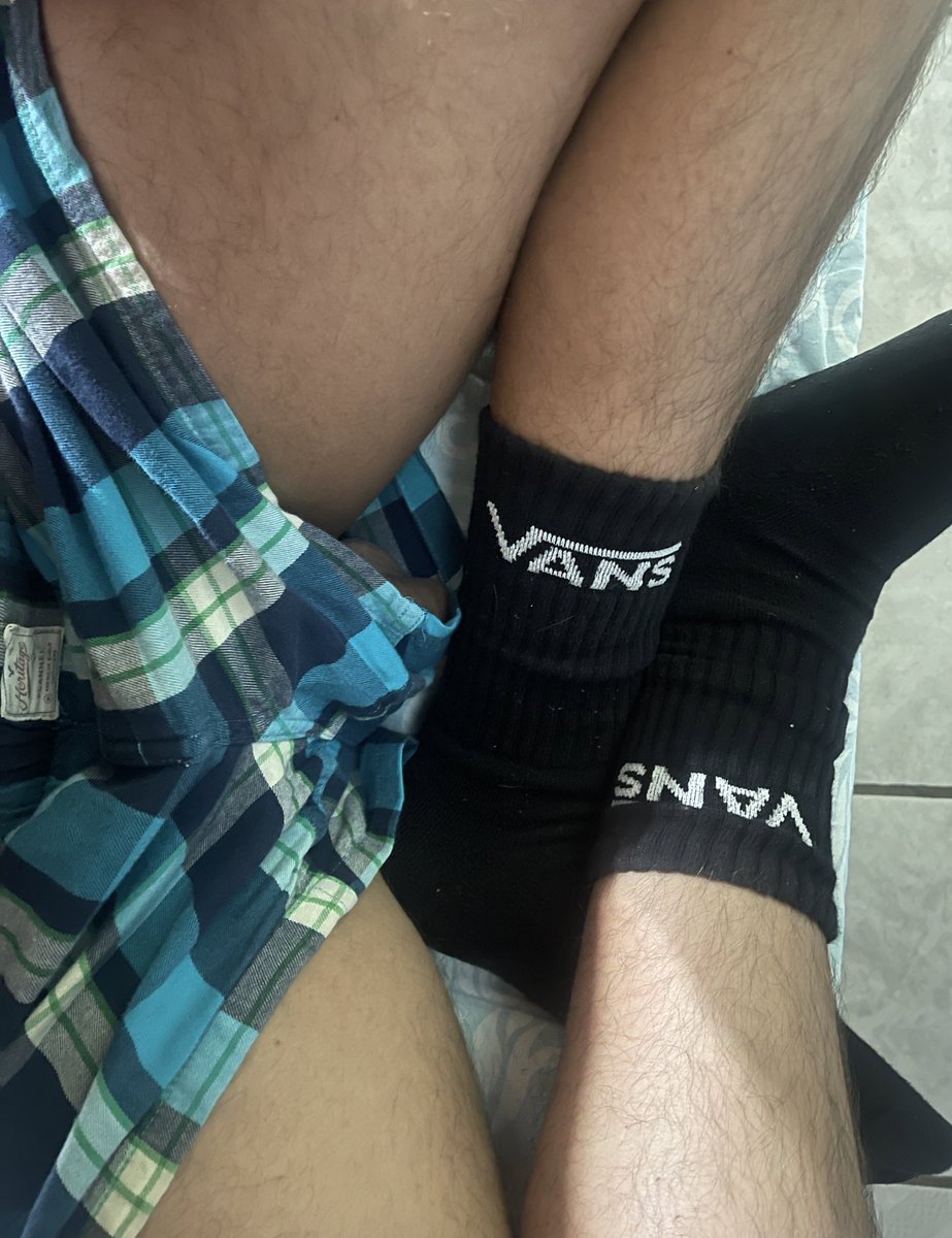 usuarioelcontra's tweet photo. #Domingo
#underwear
#boxerdick
#mispies
#feetcontent https://t.co/tkkclOZdWP