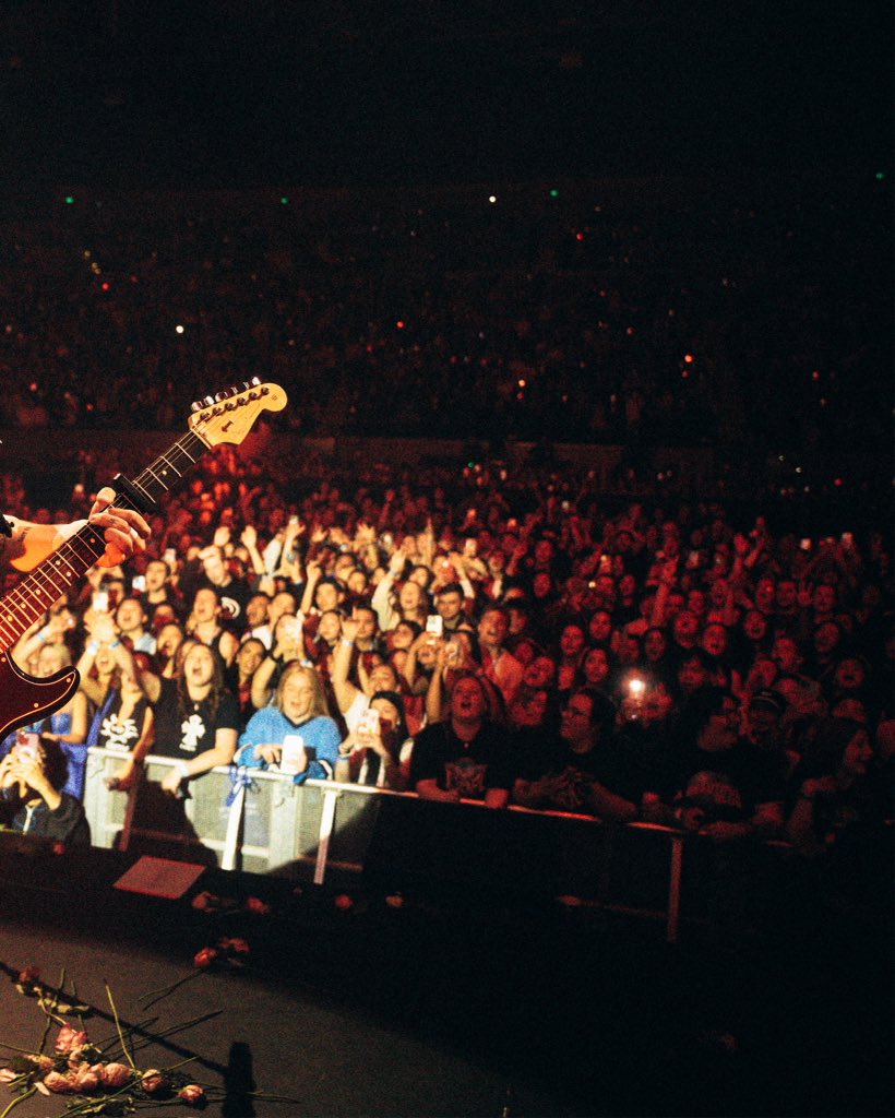 thisisLANY's tweet image. your boys 4EVER
-
thisislany.com/tour