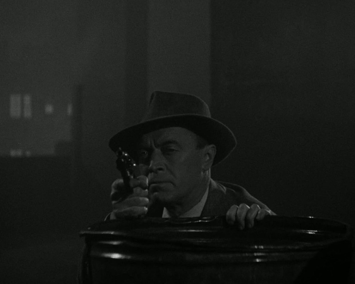 analgesicsleep's tweet photo. And our #BNoirDetour leading men this week are Otto Kruger, William Wright, Konstantin Shayne and Ivan Triesault
#Noirvember #EscapeInTheFog #OttoKruger #WilliamWright #KonstantinShayne #IvanTriesault #FilmNoir https://t.co/dQbDS3Wof8