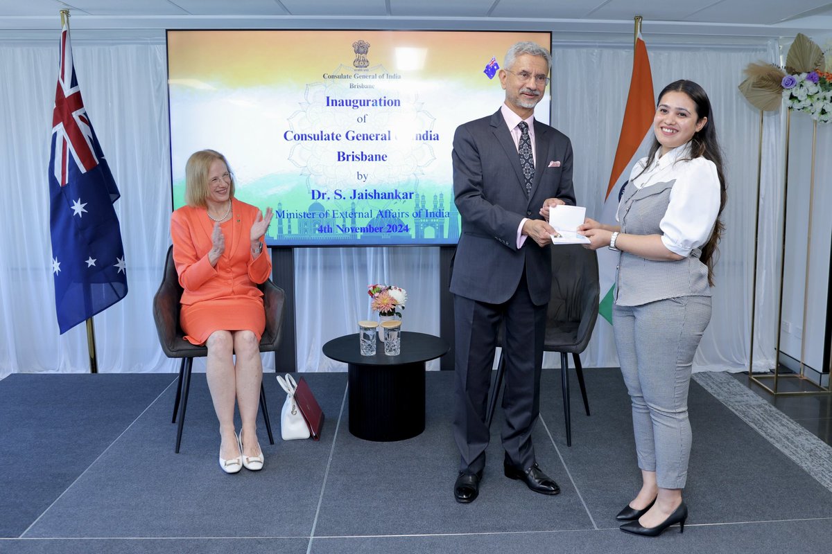 DrSJaishankar's tweet photo. Delighted to formally inaugurate new Consulate General of India in Brisbane today. 

It will contribute to strengthening India’s ties with Queensland state, promoting trade, fostering educational linkages and serving the diaspora.

Thank H.E Dr. Jeannette Young, Governor of Queensland and Ministers @Ros_Bates_MP and @FionaSimpsonMP for joining the inauguration ceremony. 

🇮🇳 🇦🇺