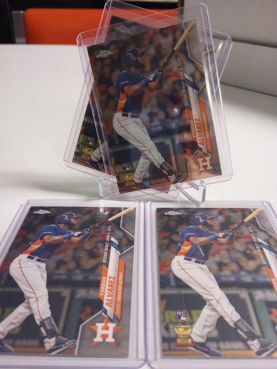 logicstax's tweet photo. Stack Sale!

$1.00 Each CARD

4x Yordan Available 
2x Vladimir Available 
2x Bellinger Available 
2x Frank Thomas Available 

Shipping in Bio!
Invoices going out this week! https://t.co/Ybjby9IzXR