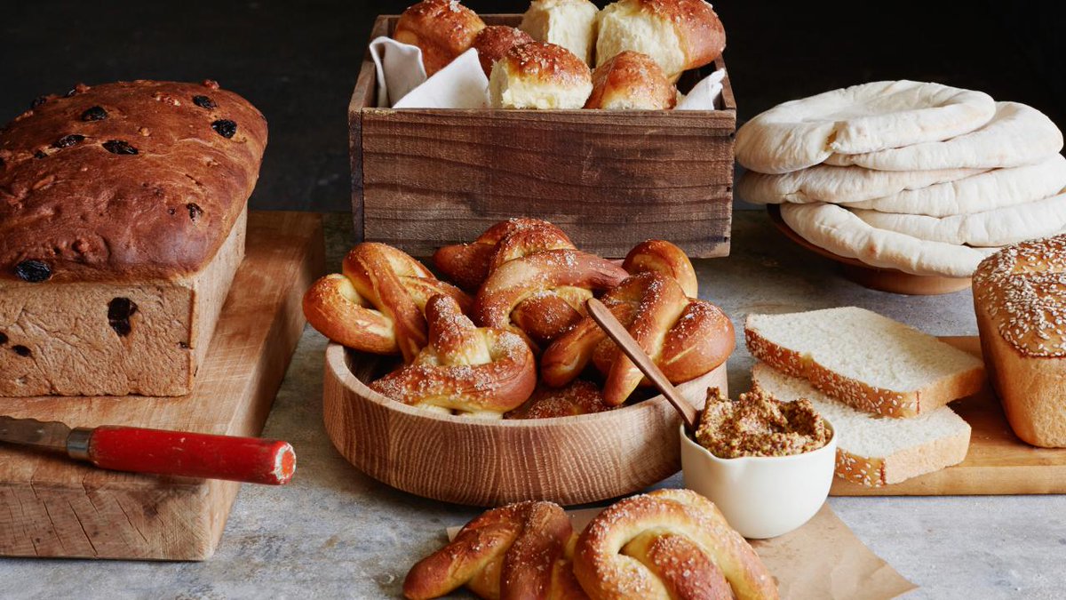 RunningOnE2020's tweet image. Is this ok to eat healthy? Only if you are going to take a 3 day #waterfast after this.