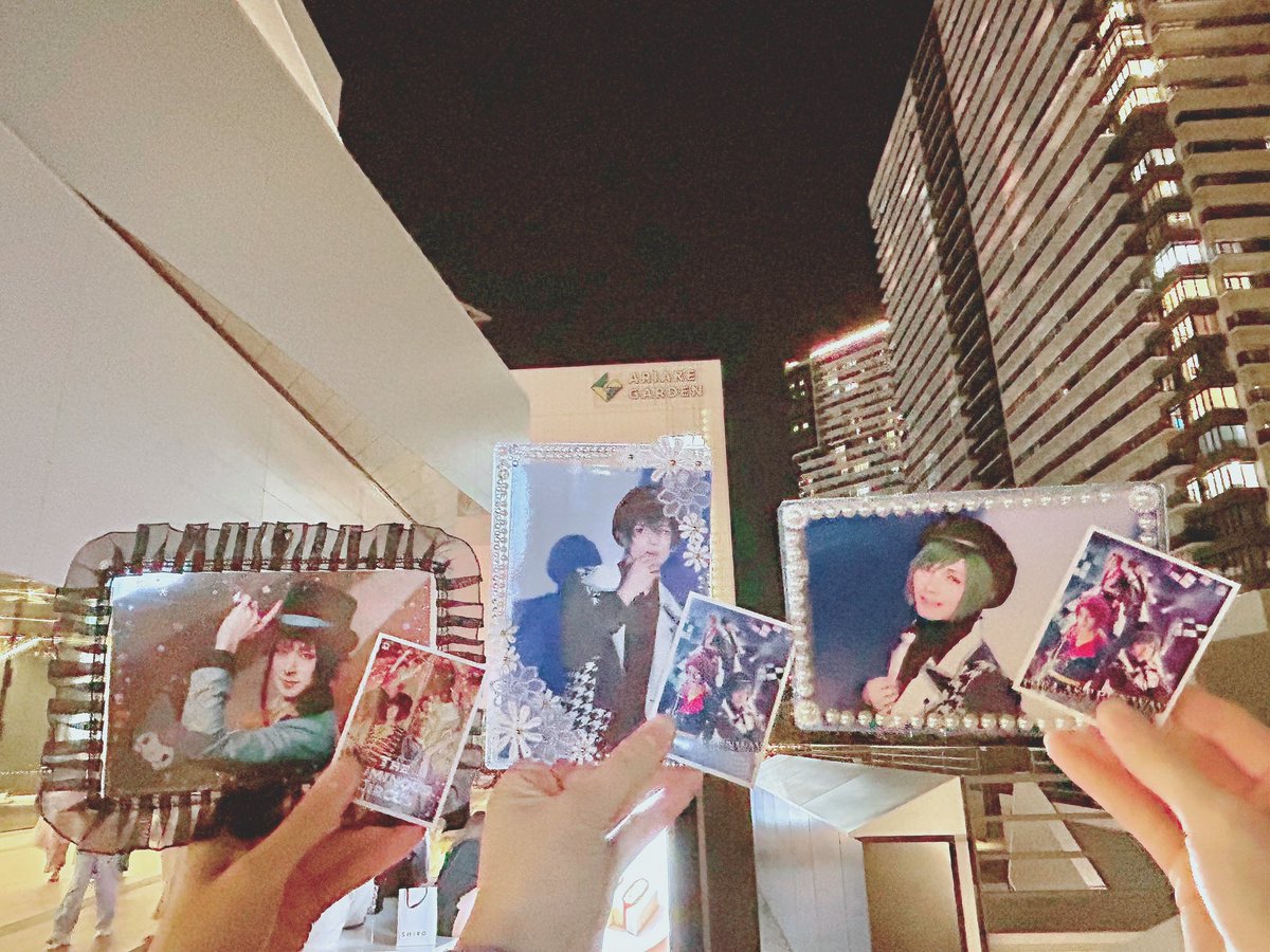 stg_lovin's tweet photo. フォーライ🌹
久々に3人集結した！ https://t.co/1Lq89bYYR7