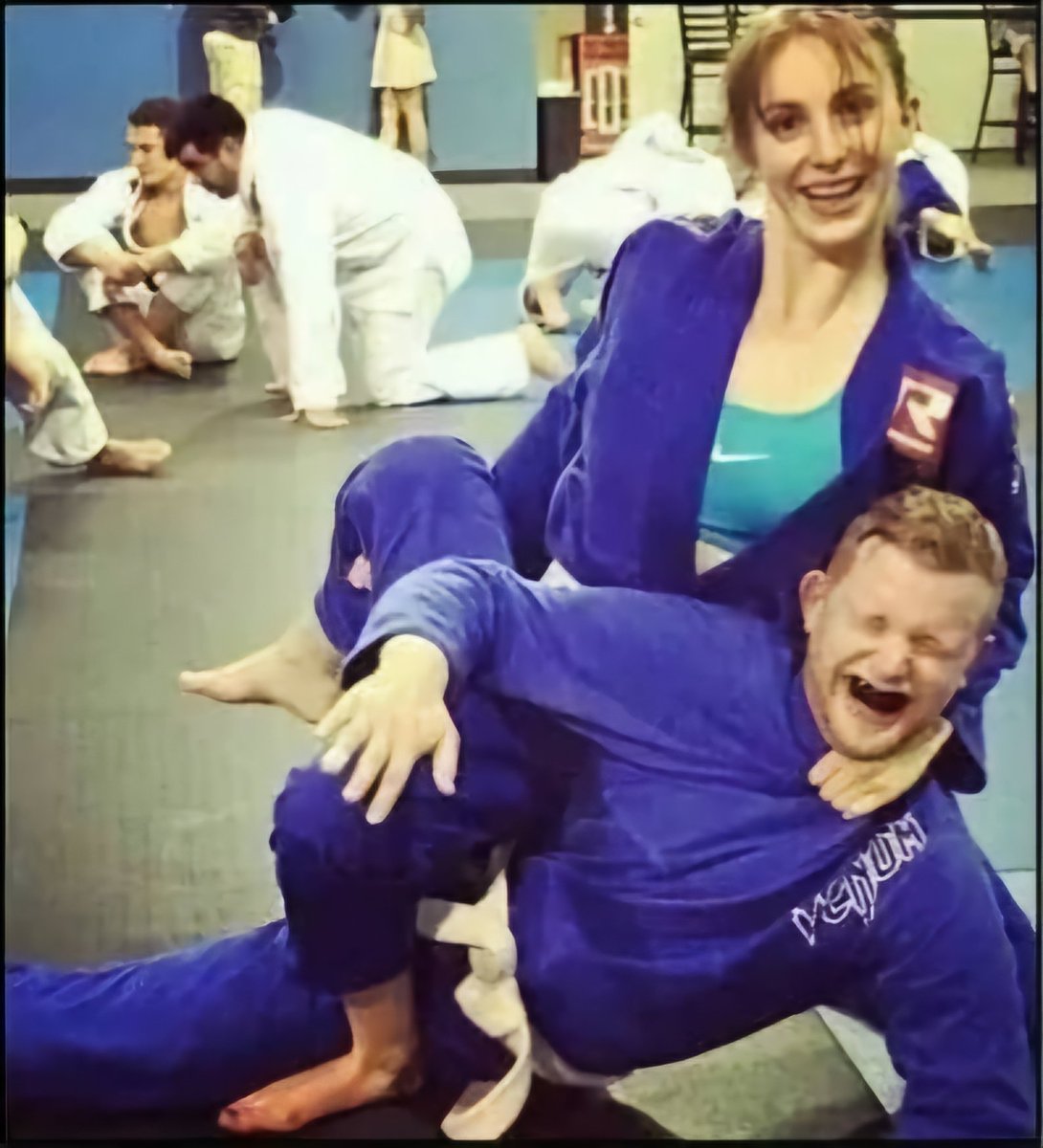 The_Sub_Clan's tweet photo. It's Sub Sunday... I guess when she asked him to take out the trash, his response shouldn't have been, "I'll do it later. "... Get on the mats and make em tap. 
#subsunday #subclan #brazilianjiujitsu #bjj #submissiongrappling #gichoke #choke #girlsrule #graciejiujitsu https://t.co/WDR6x42Jpw