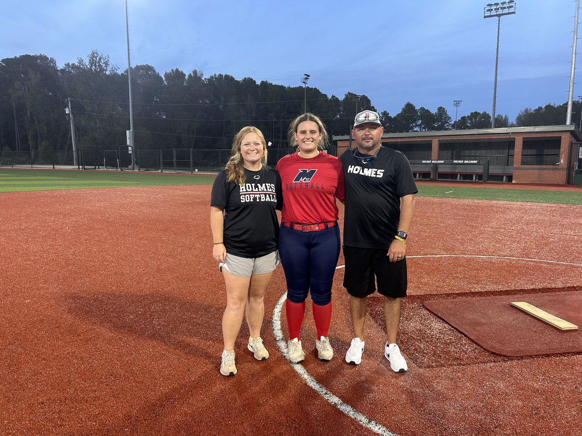 Thanks to <a href="/coachmatthudson/">Coach Matt Hudson</a>  <a href="/katiemitchel1/">Katie Jo</a> and the team for taking the time to put on a great showcase at Holmes CC yesterday. Our Motion X team went 2-2 on the day. Also got to attend the camp today had a great time. Looking forward to the next one. <a href="/BriannaDollar/">Brianna Dollar</a> <a href="/hccsoftball/">Holmes Community College Softball</a>