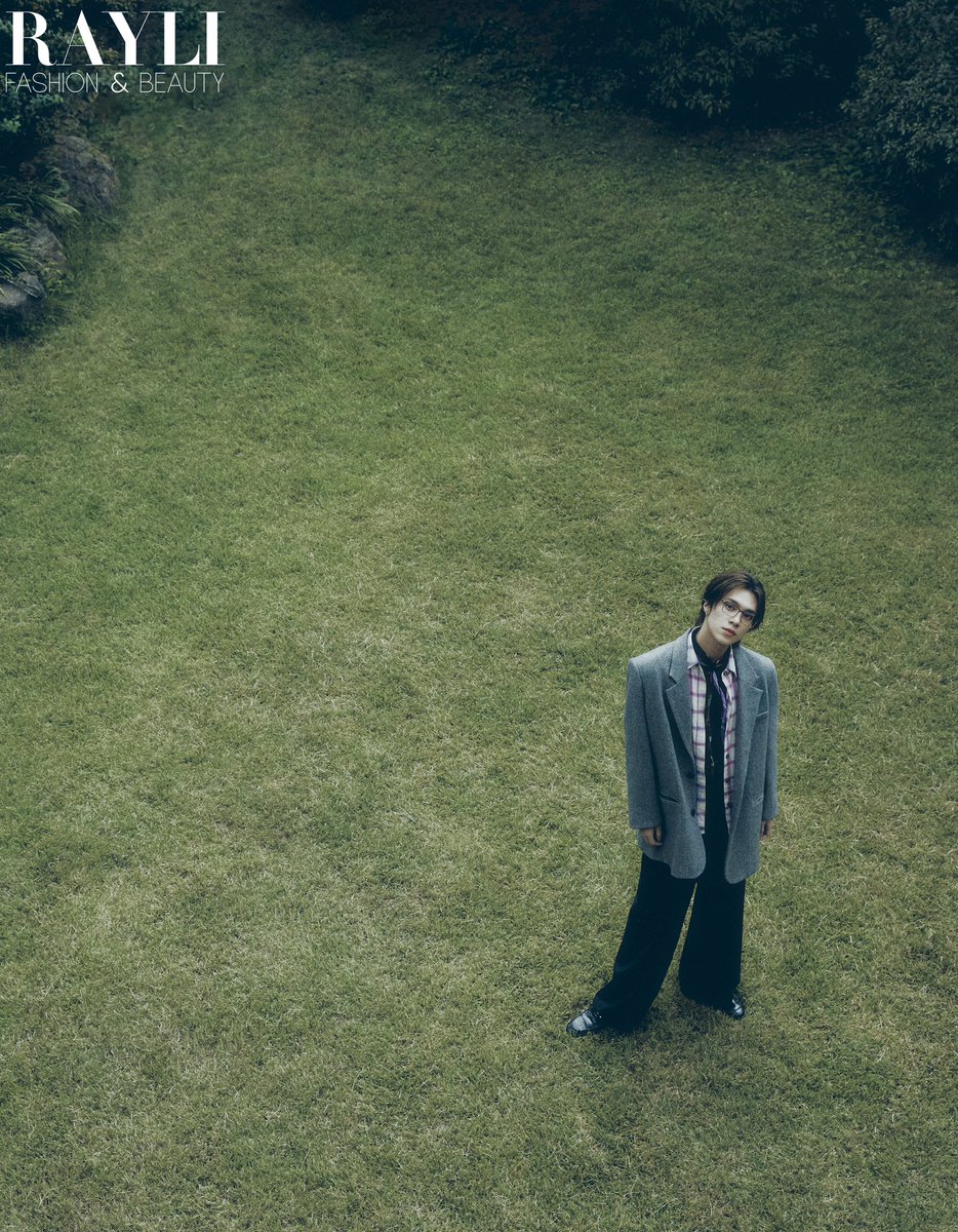 NCTsmtown's tweet photo. #HENDERY

#黄冠亨 #헨드리
#NCT #WayV #威神V
#瑞丽服饰美容 #Rayli https://t.co/snKidTkJ9E