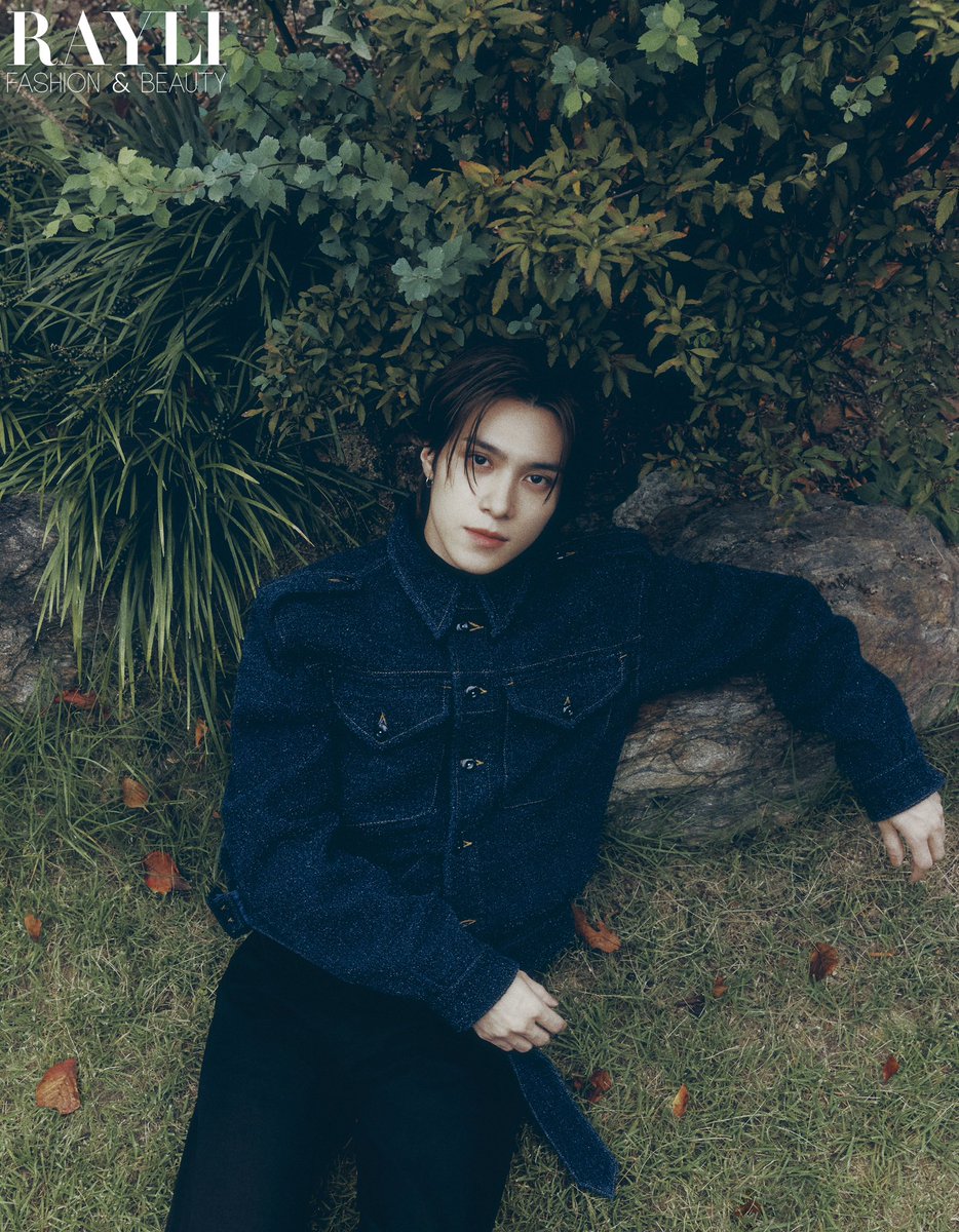 NCTsmtown's tweet photo. #HENDERY

#黄冠亨 #헨드리
#NCT #WayV #威神V
#瑞丽服饰美容 #Rayli https://t.co/snKidTkJ9E