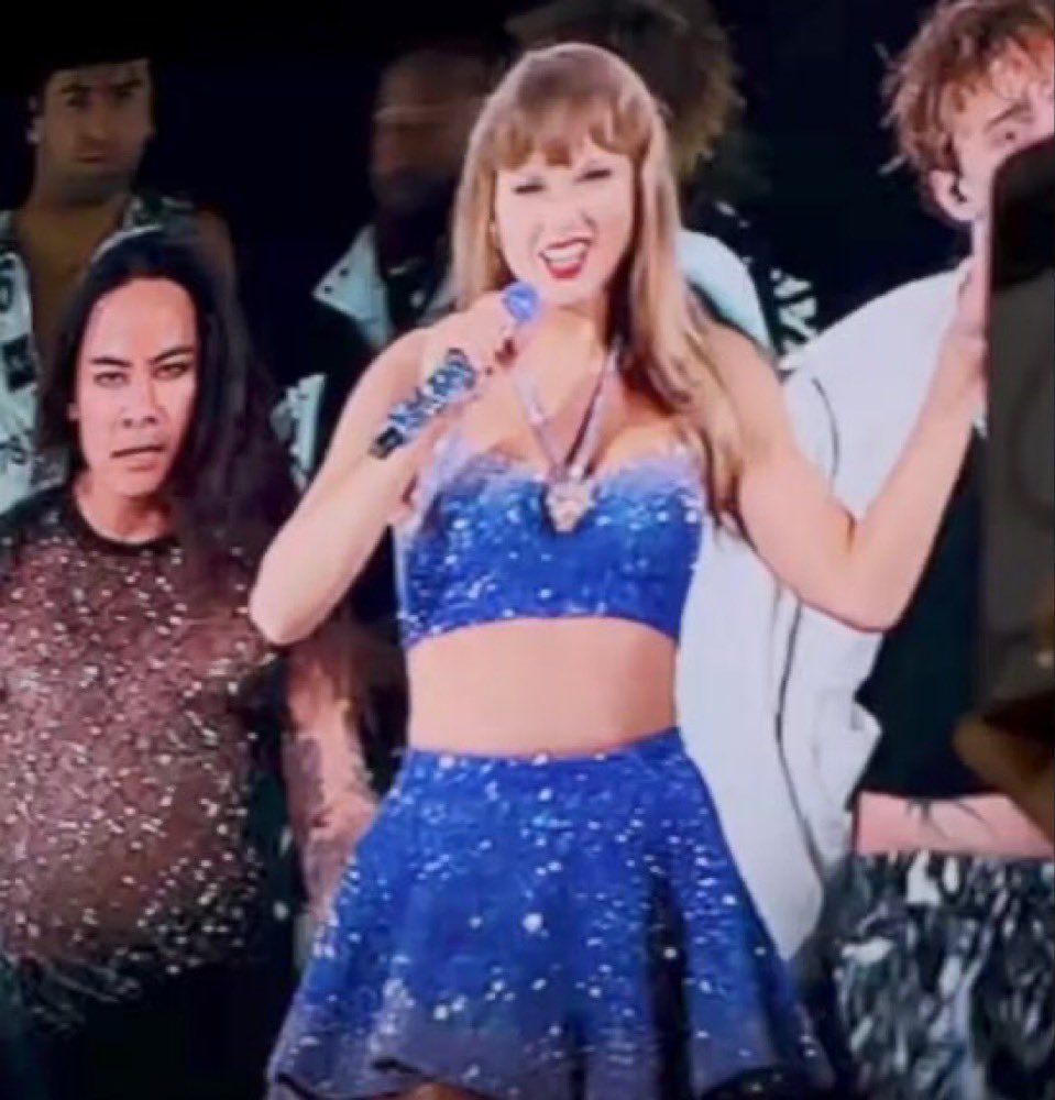 inafolklore's tweet photo. why is the 1989 outfit giving the dress energy tonight #IndyTSTheErasTour https://t.co/J8MrtxhT5n