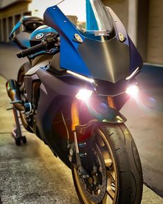 Chúc may mắn trên con đường đi tới sự vĩ đại. Chúc cuộc sống của bạn tràn ngập những may mắn. Roy Difiora