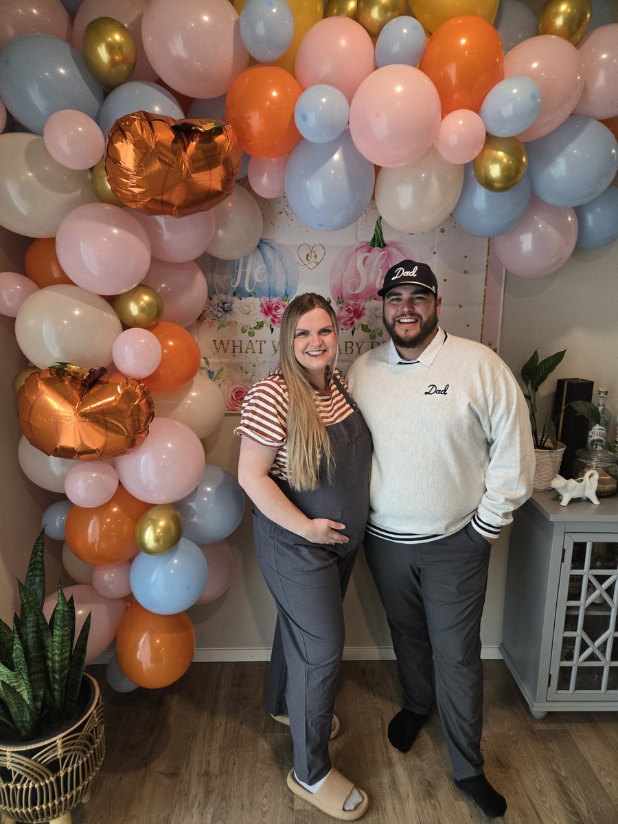 RoytRojo's tweet photo. My Twitter name will finally fit.
Baby Boy will be here in March. https://t.co/92HhFWNHzf