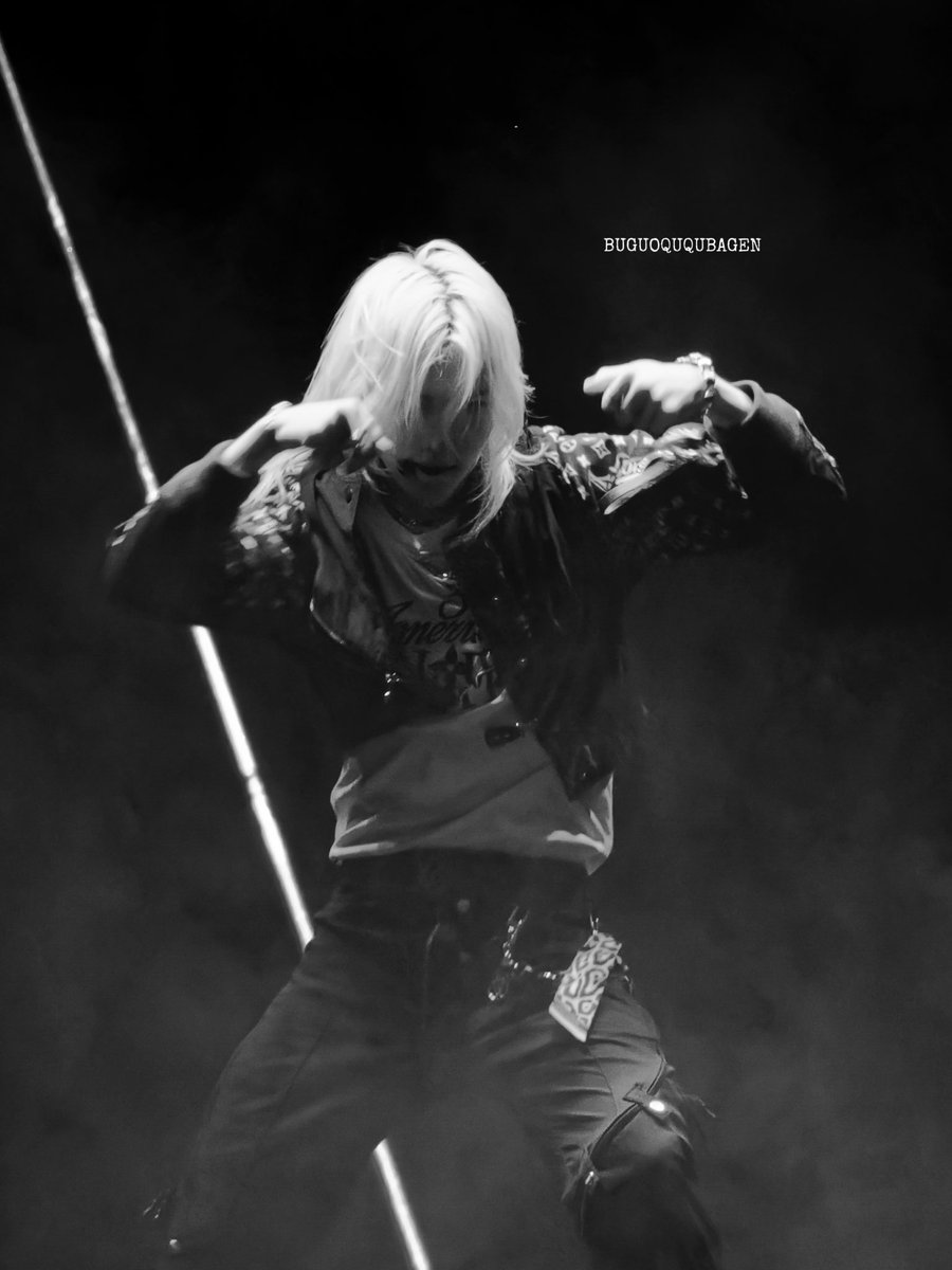 10262024 Sydney HD

#straykids #StrayKids #StrayKids_dominATE #Felix #dominATE_SYDNEY