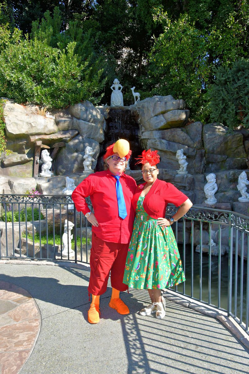thegreatlukeski's tweet photo. IAGO INVADES DAPPER DAY! 7 years ago Lindsay Smith made me that epic Iago hat, and since then I've been intending to wear it at #DapperDay at #Disneyland. I was joined by my girlfriend Kalani in her parrot-covered Tiki Room dress! @RealGilbert @RealGilbertACP @Franksantopadre https://t.co/cvhxjhxlip