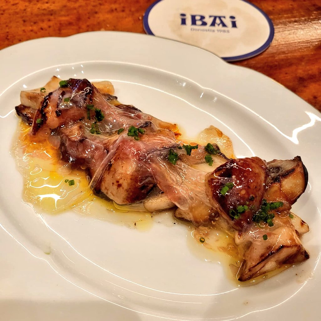 Hungry Hoss tweet media