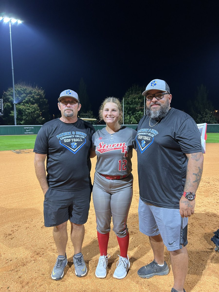 I had a great time at the <a href="/PACKUPSTATE/">bryan pack</a> softball camp and tournament! I learned a lot of new skills, met a lot of coaches and got a lot of great feedback! I can't wait for next year! <a href="/Coach_TMeds/">Tonya Medders</a> <a href="/knights_court/">CoachKnightsCourt</a> <a href="/Coach_GoochJ/">Josh Gooch</a> <a href="/HansonMolls2/">Mollie Hanson</a>