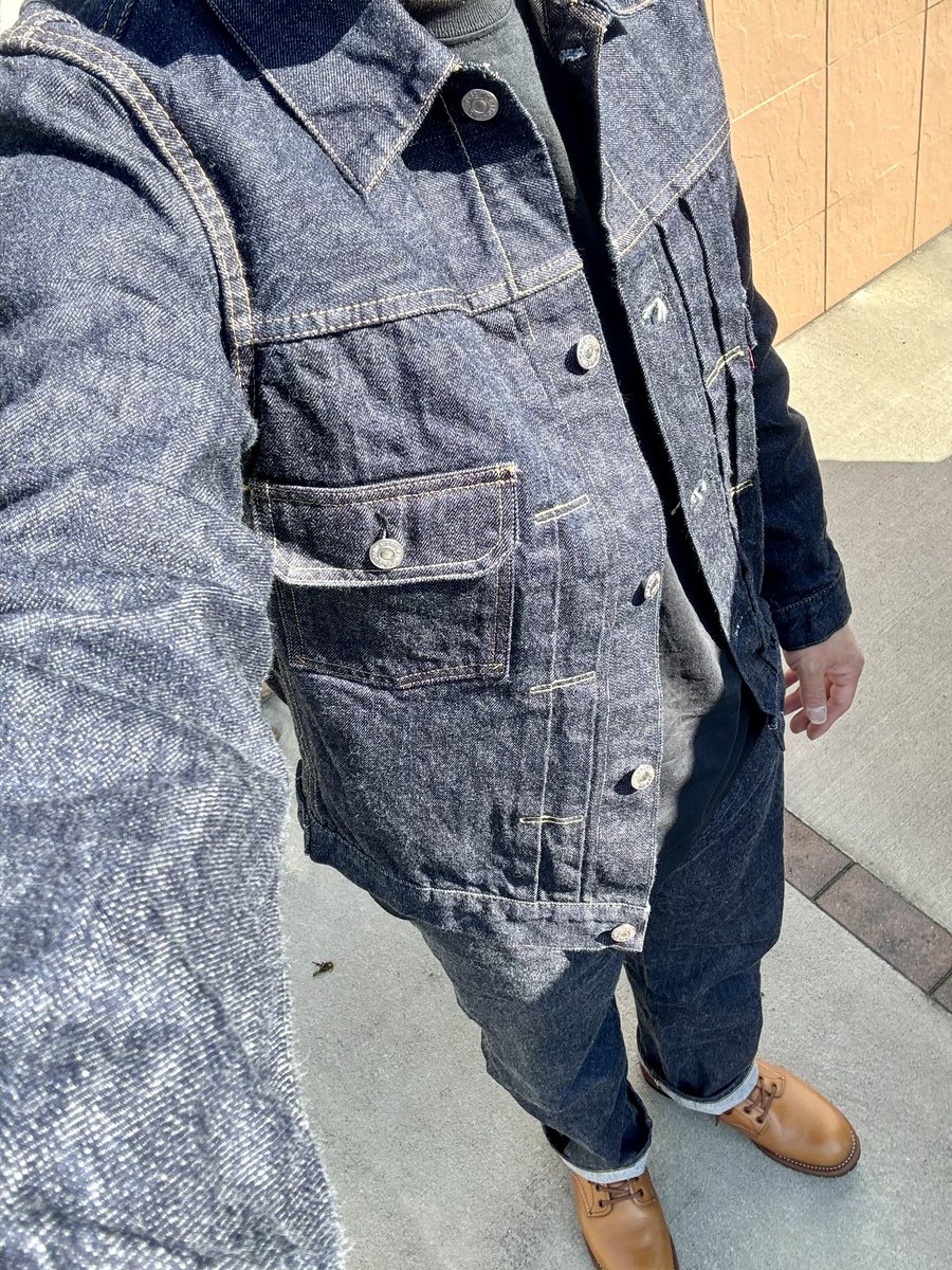 toshi8211_tw's tweet photo. #今日の靴 #着用記録
チェスナットフェザーストーンのベックマン9013🥾×2代目リゾルト711👖

今日はちょっと暑い🥵

#レッドウィング #redwing #9013 #Beckman #RoundToe #リゾルト #RESOLUTE #RESOLUTE711 #靴 #足元 #TCB #TCBjeans #50's #2nd #DENIMJACKET https://t.co/QeCctVetad