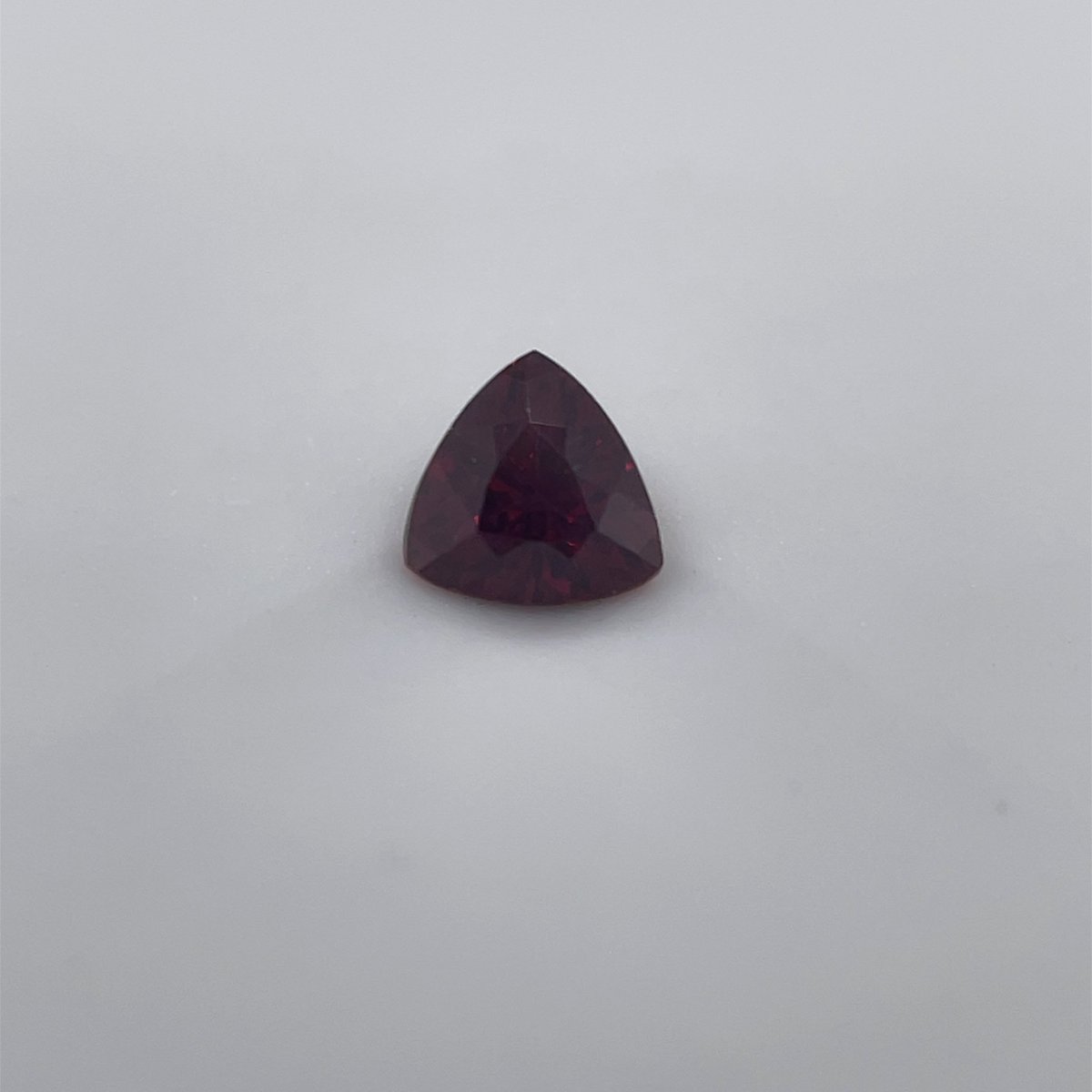 DelmiglioreJ's tweet photo. 【6069】
パイロープガーネットルース 0.188ct
3.62×3.61×2.18mm 日独ソ付
#パイロープガーネット #pyropegarnet
#ガーネット #garnet
#カピルのお店デルミリオーレ https://t.co/OtlzdzMZeS