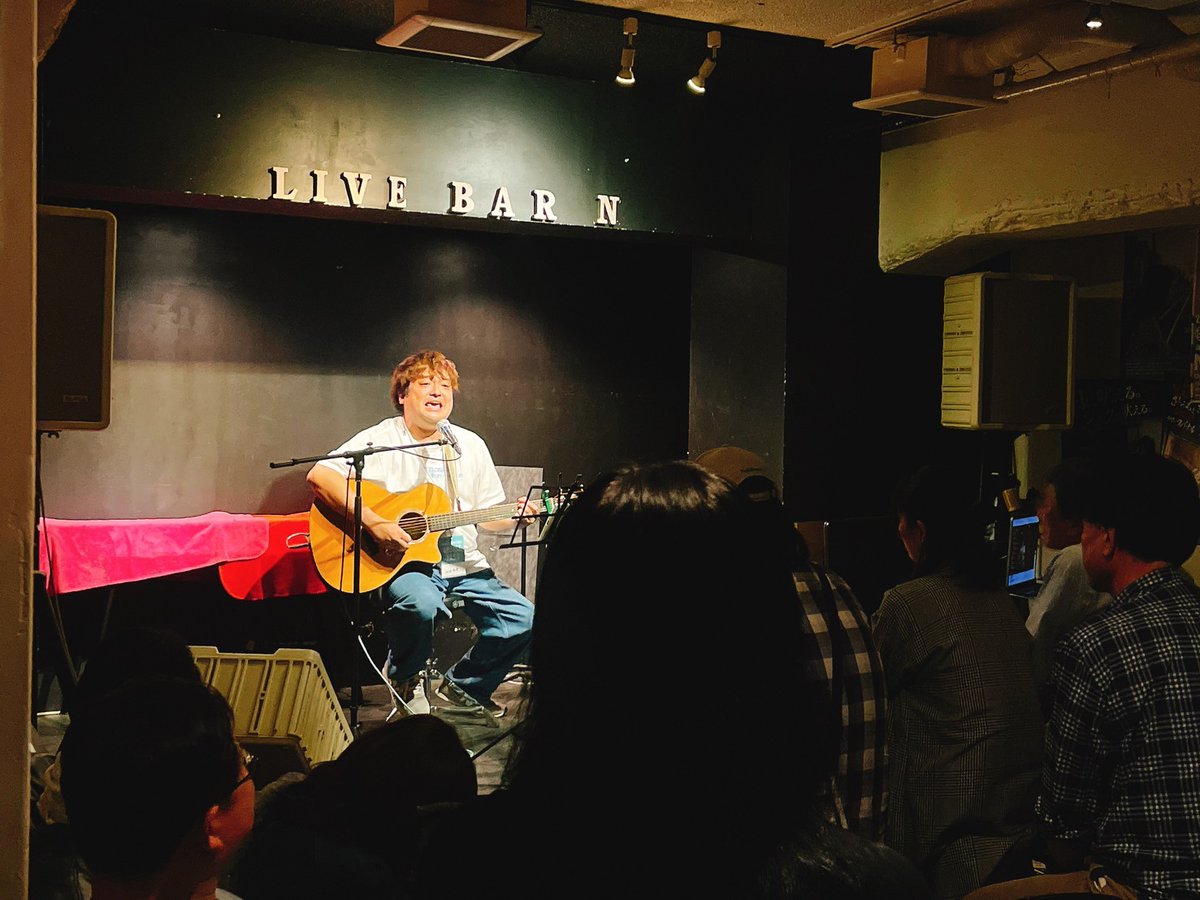yamadatakafumi's tweet photo. 八尾から心斎橋へ!
#BBD2024 二年連続出演✨Live Bar Nさんのトリを務めさせていただきました🎶ご来場、配信でのご視聴、ありがとうございました!沢山のお客様、温かな大きな拍手を頂けて、それだけで涙が出そうでした。トリに相応しかったと思ってもらえたのなら嬉しいです☺️楽しかった!
👇️ https://t.co/CC6bSeDcYY