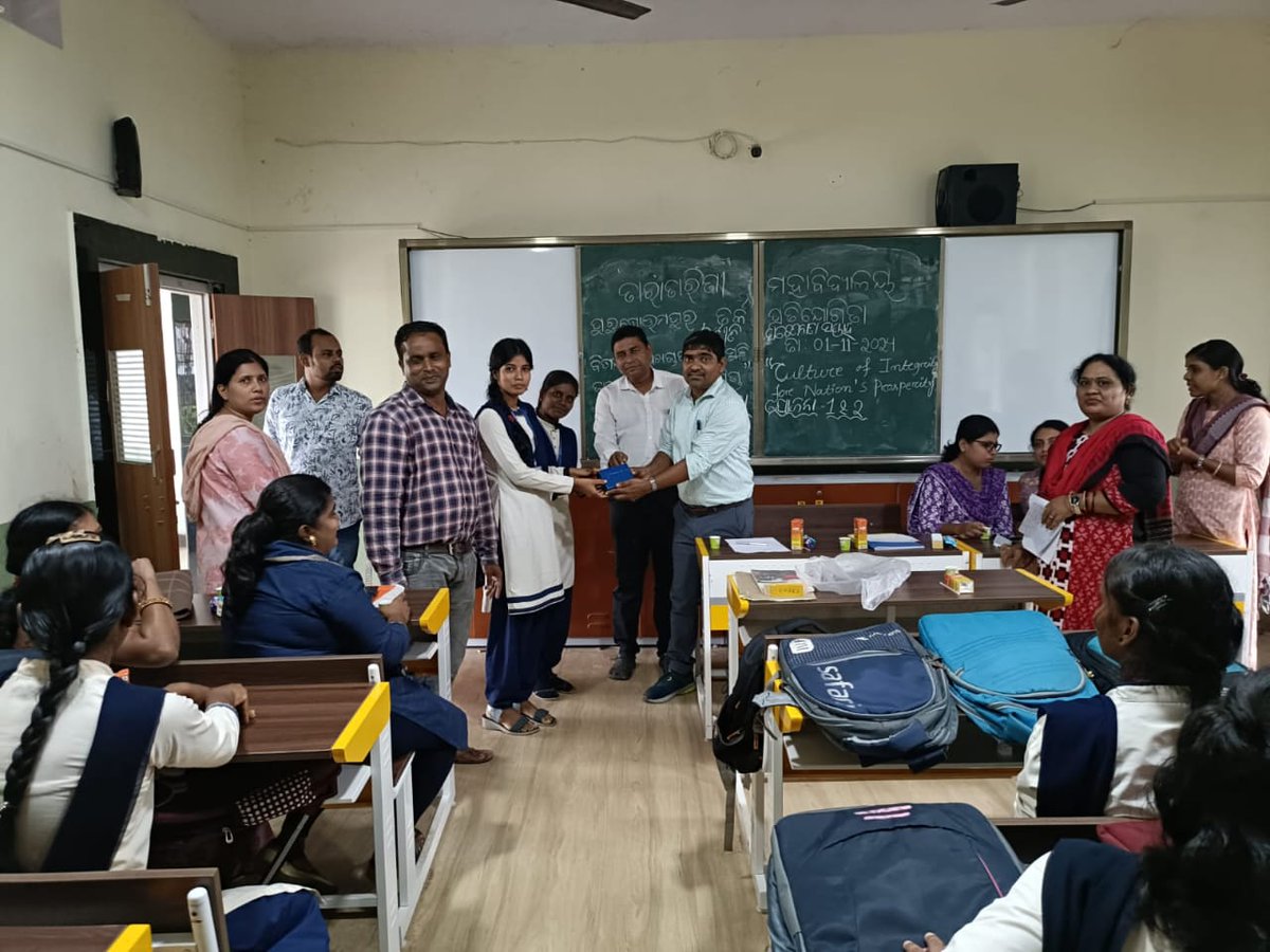 CPMG_Odisha's tweet photo. During the Vigilance Awareness week celebration a Debate Competition has been organised at Tatatarini College at Purosottampur, Ganjam.

#VigilanceAwarenessWeek2024 
#DakSewaJanSewa https://t.co/JFaj8edCut