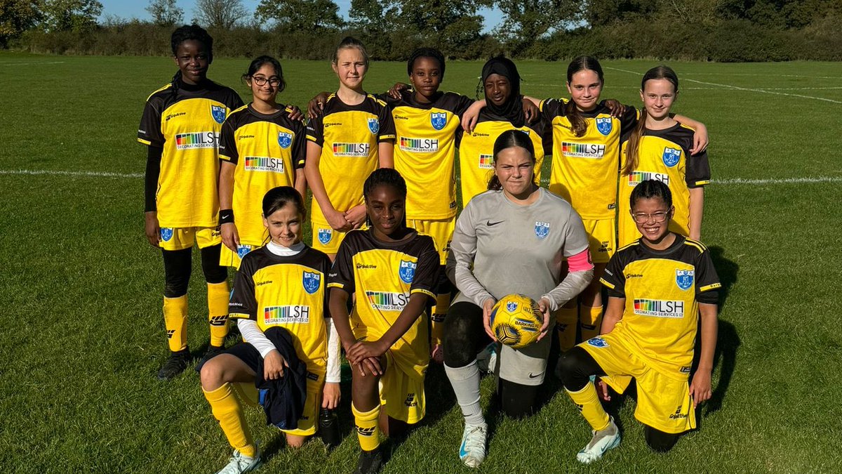 EnglandFootball's tweet photo. It's time for you to pick our November header 📸

Which team will it be this month? 👀

1️⃣ @WideopenW 
2️⃣ @WhitleyBayFC 
3️⃣ @Barkinggirlsfc 
4️⃣ @portchyladies https://t.co/eXlbauxTaQ