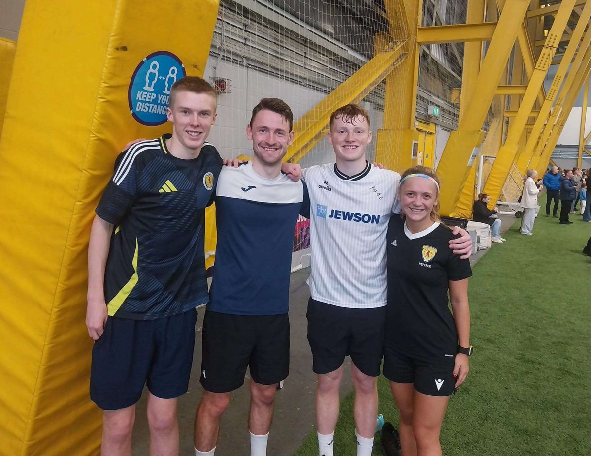 ⚽️ 5 Aside Football ⚽️

Some of the youth ambassadors took part in Luke Anderson's 12-hour fundraiser for his trip to Rwanda in the summer of 2025 🇷🇼🌍  

Any donations to his gofundme would be really appreciated!

🎯 Donate here: gofund.me/55491d0e
