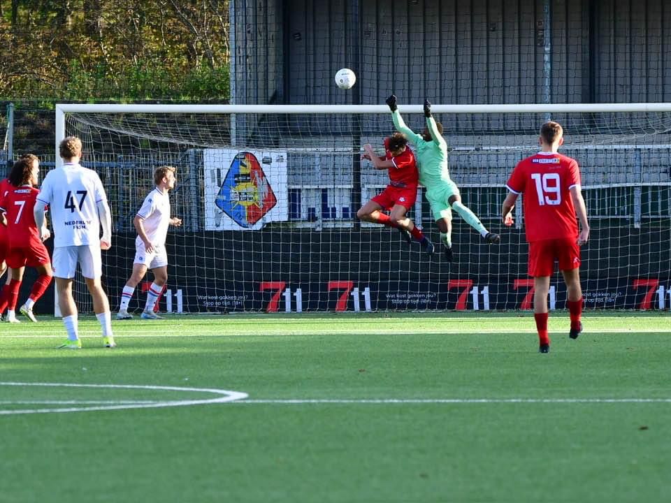 𝐇𝐞𝐫𝐛𝐬𝐭𝐦𝐞𝐢𝐬𝐭𝐞𝐫 𝐬𝐭𝐢𝐥𝐥 𝐠𝐨𝐢𝐧𝐠 𝐬𝐭𝐫𝐨𝐧𝐠!💪

De JO21 staat met 20 punten nog altijd eerste in de competitie. Lekker bezig mannen!

#WitteLeeuwen | #Herbstmeister