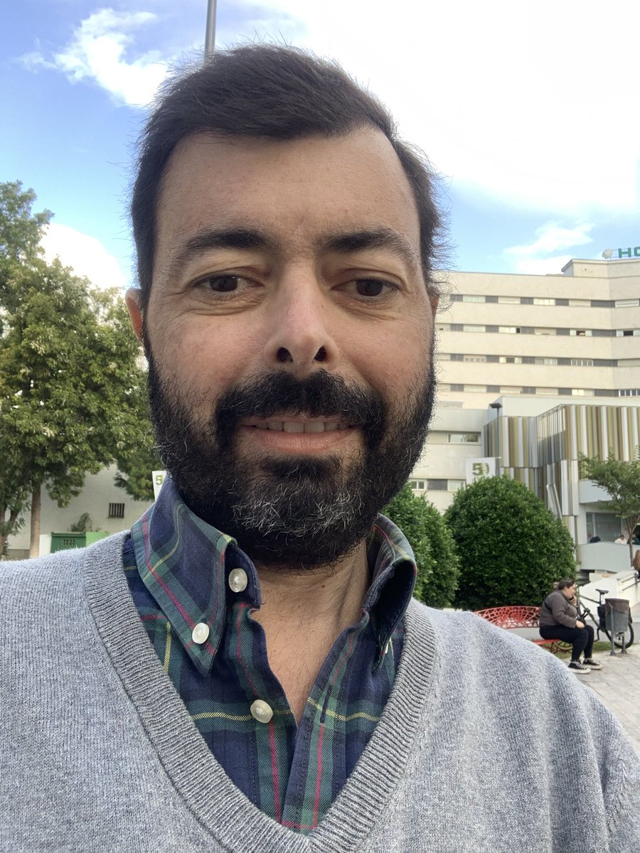 Hoy ha tocado analítica. Si todo va bien mañana comenzamos el tratamiento nuevo. 
#yomecuro #saberquesepuede