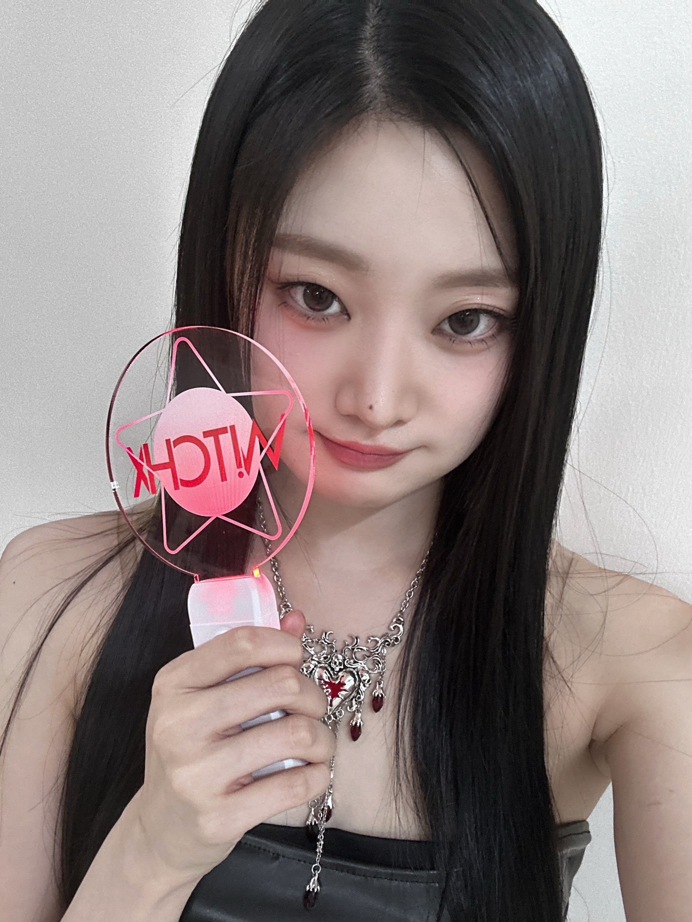 Gbh2uV9akAAvuj6?format=jpg&name=4096x4096