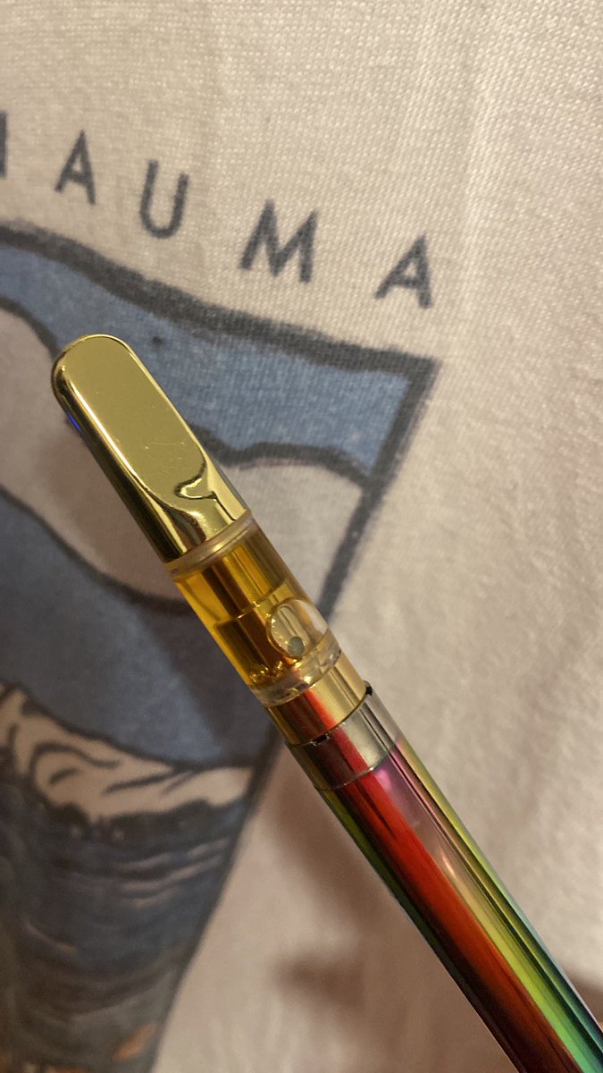 MandiJaboke's tweet photo. これが合法で続けられるなら、ずっと使い続けたいですが、12月の規制でもう吸えなくなるのでしょうか。。。
なんとか続けて欲しいので陰ながら応援してます🙇 https://t.co/C3mb4Rnsoc
