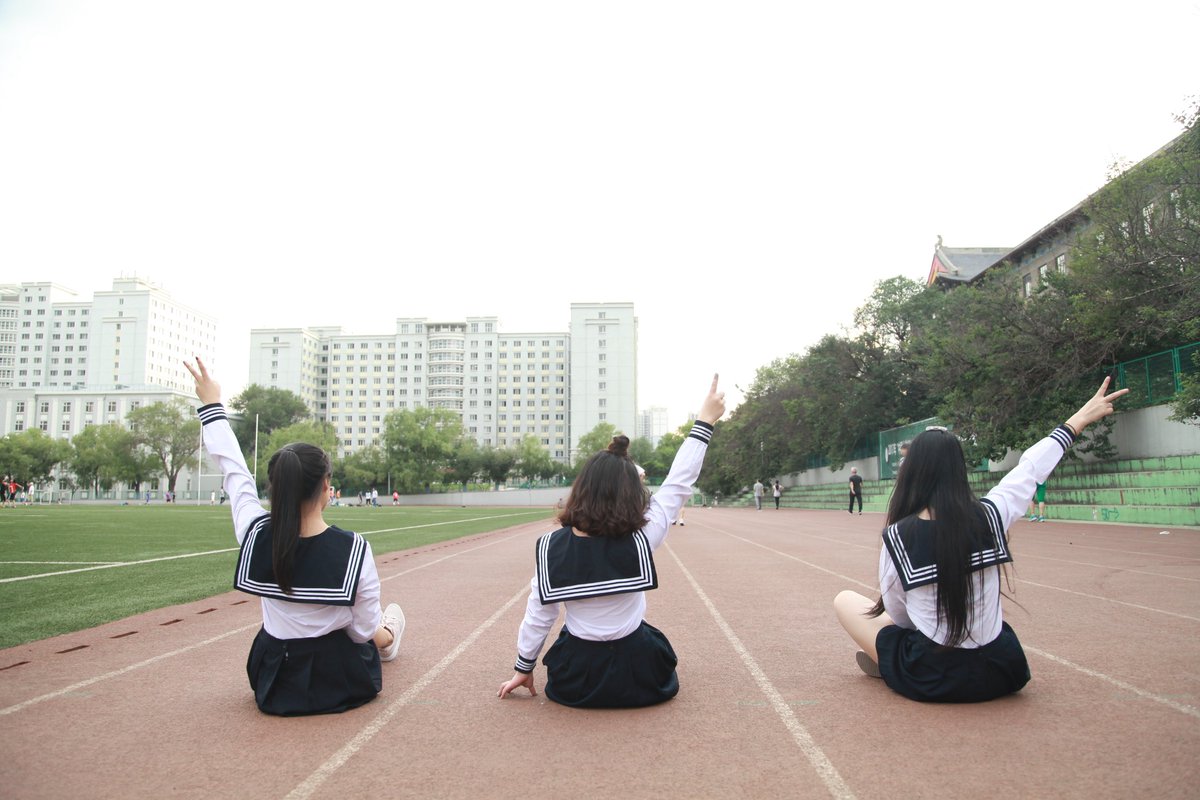 毕业小姐姐写真[283P+1.17G] #眼镜娘 #眼镜妹 #毕业照 #女大学生 #写真 
No.102622 预览全套尺度看置顶或私信 投稿：@007share 
眼镜娘圈子：https://t.co/VSeJDJ4Yn7 https://t.co/OtNI1WwXBd