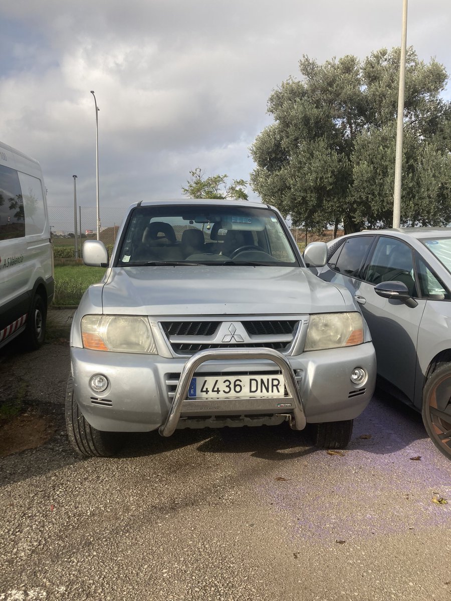 🏹 Elionor Francesca Morante Arrecio 🐈🎗 (@elionordloksley) on Twitter photo Bon dia <a href="/policiadepalma/">Policia de Palma</a> <a href="/SonLlatzer/">Hospital Universitari Son Llàtzer</a> Quí s’encarrega d’educar als incívics que es passen la Normativa pel forro?
Dues places per carregar cotxes elèctrics en tot l’Hospital Son Llàtzer i una ocupada per un #porqueyolovalgo. <a href="/ConselldeMca/">Consell de Mallorca</a> <a href="/ajuntpalma/">Ajuntament de Palma</a> Bon dia <a href="/policiadepalma/">Policia de Palma</a> <a href="/SonLlatzer/">Hospital Universitari Son Llàtzer</a> Quí s’encarrega d’educar als incívics que es passen la Normativa pel forro?
Dues places per carregar cotxes elèctrics en tot l’Hospital Son Llàtzer i una ocupada per un #porqueyolovalgo. <a href="/ConselldeMca/">Consell de Mallorca</a> <a href="/ajuntpalma/">Ajuntament de Palma</a>